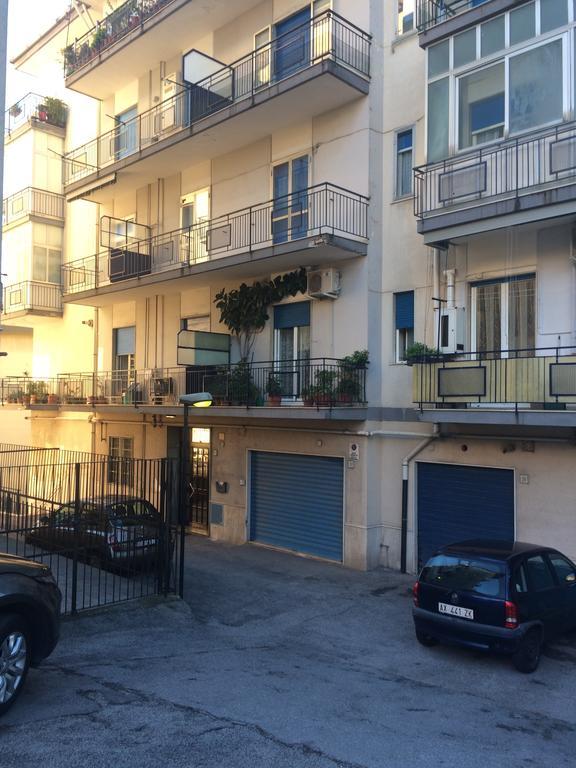 Belvedere 35 Salerno Bagian luar foto